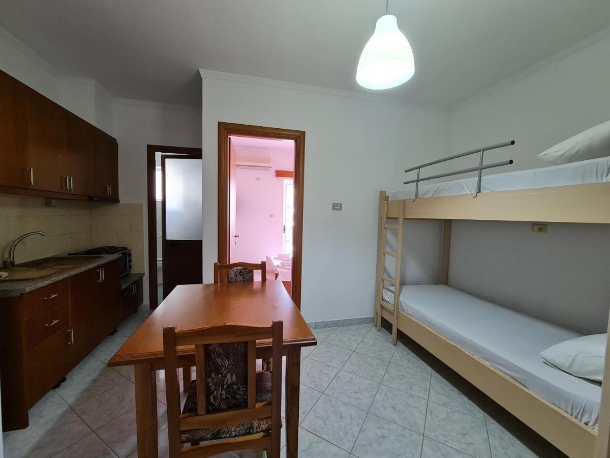 Sunlight Apartments Gjordeni Ksamil Exterior foto